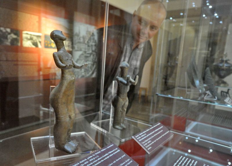 Muzeum mimořádně vystavilo Venuši z Hlubokých Mašůvek (vlevo). Muzeum mimořádně vystavilo Venuši z Hlubokých Mašůvek (vlevo).