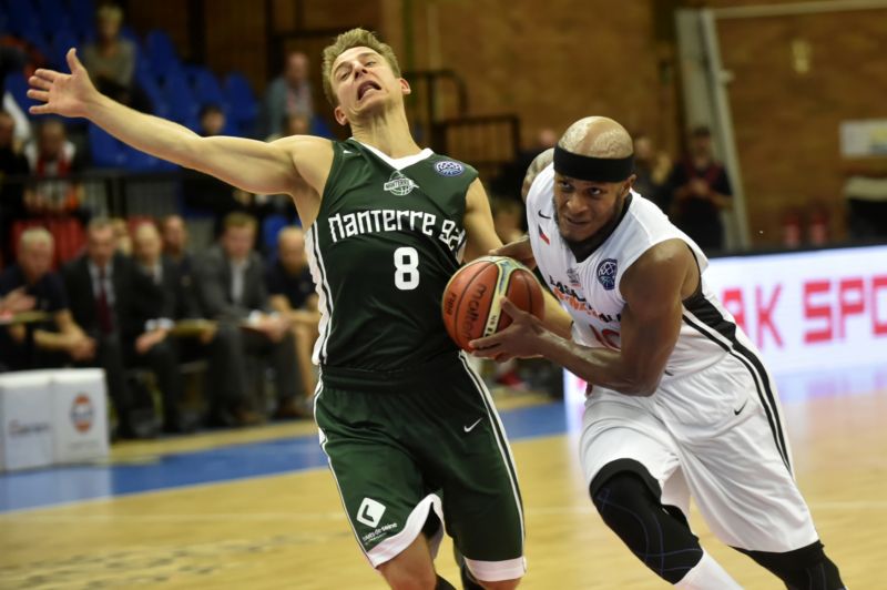 Basketbalisté Nymburka v prvním zápase Ligy mistrů prohráli s Nanterre. 