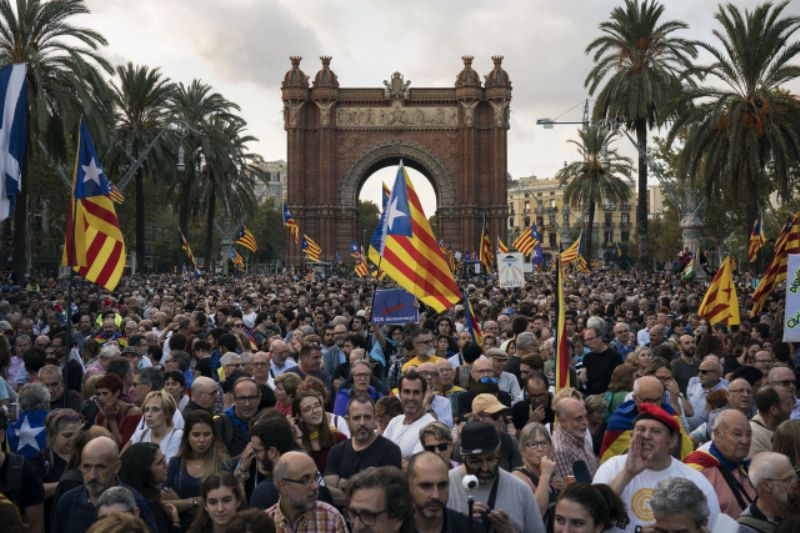 Shromáždění na podporu katalánské nezávislosti v Barceloně.