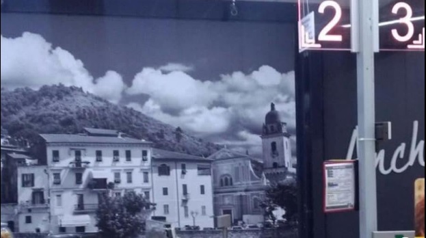 Lidlu opět chyběly na kostelech kříže, tentokrát v Itálii.