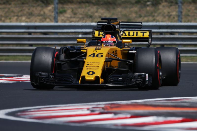 Polský pilot Robert Kubica testuje vůz formule 1.