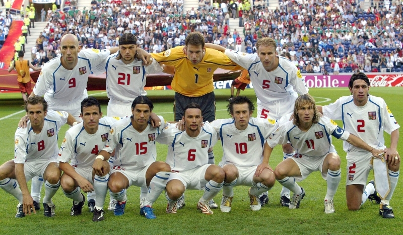 Česká sestava z ME 2004. Pravděpodobně nejsilnější tým, který jsme od rozdělení federace měli. Česká sestava z ME 2004. Pravděpodobně nejsilnější tým, který jsme od rozdělení federace měli.
