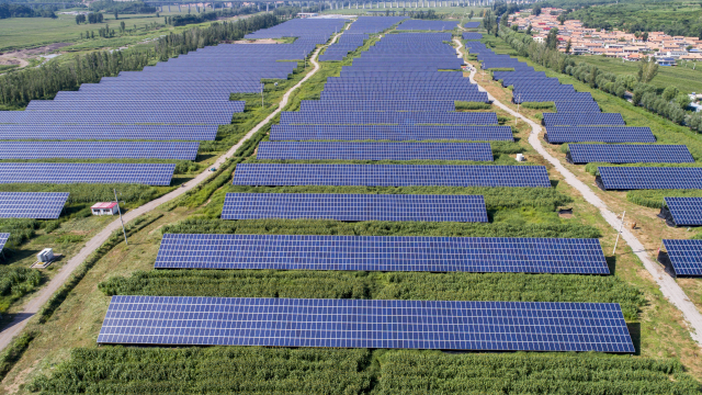 Solární elektrárna.