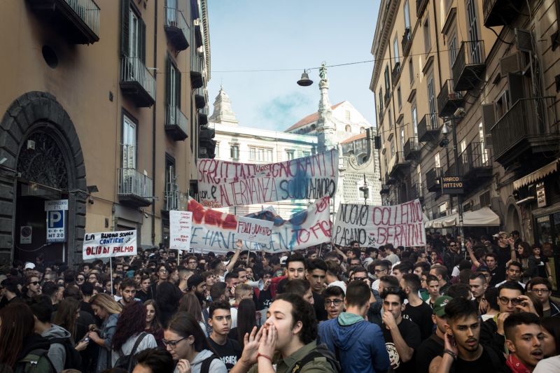 Studentské protesty v italské Neapoli.