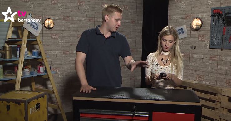 Kutilové Adam a Lucie přinášejí další skvělou vychytávku pro ženy. Kutilové Adam a Lucie přinášejí další skvělou vychytávku pro ženy.