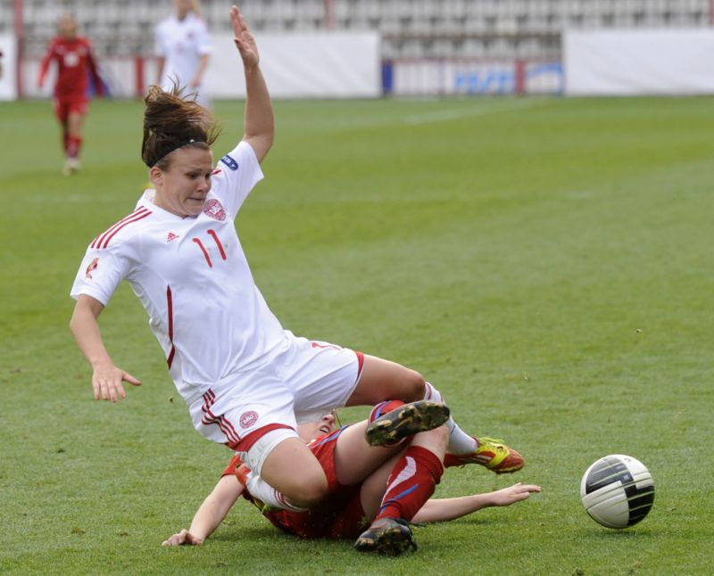 Dánská fotbalistka Katrine Vejeová.