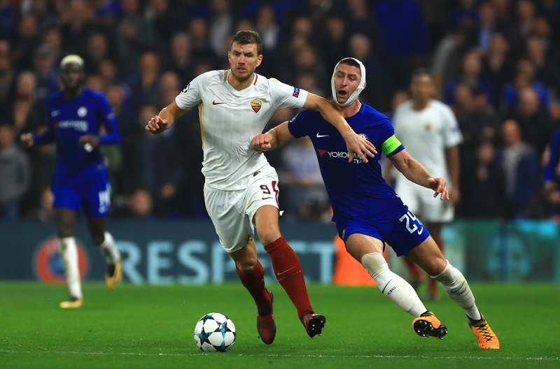 Fotbalisté Chelsea v zápase proti AS Řím v Lize mistrů.