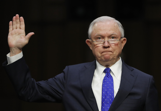 Jeff Sessions v Kongresu.