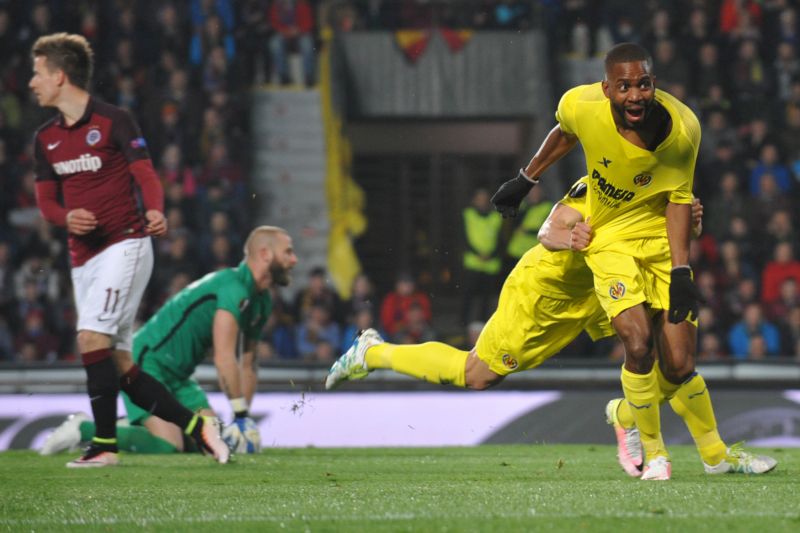 Cédric Bakambu před rokem a půl dělal ohromné problémy obraně pražské Sparty.