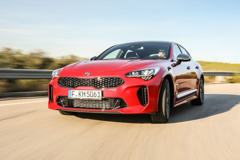 Kia Stinger, nový fastback značky, vyhlíží skutečně dravě.