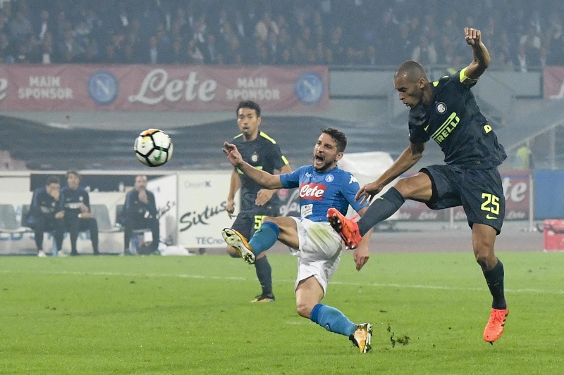 Fotbalisté Interu Milán proti Neapoli v devátém kole italské ligy.