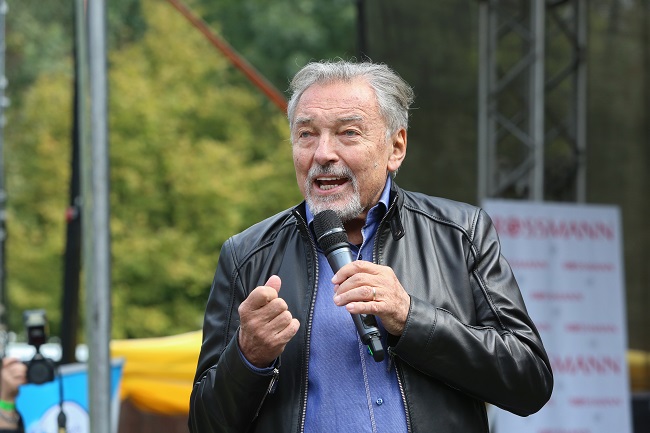 Karel Gott.
