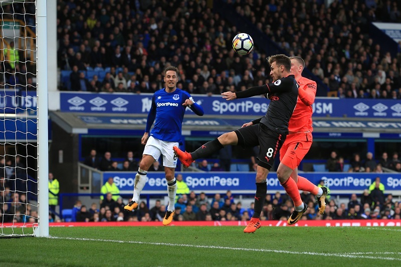 Fotbalisté Arsenalu vyhráli v Evertonu.