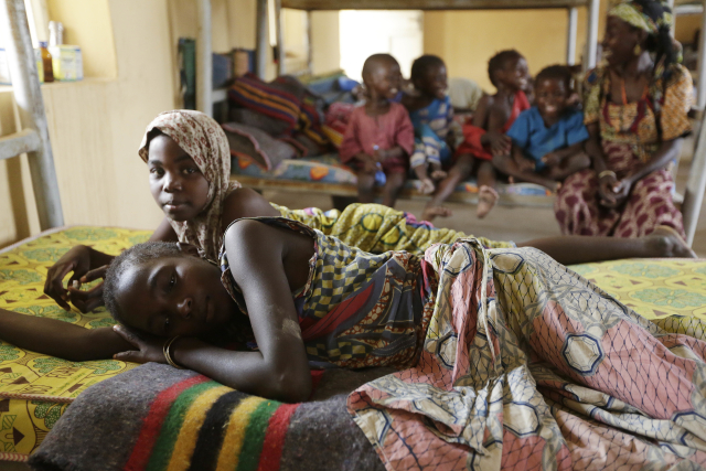 Snímek dívek pořízený v táboře Boko Haram.