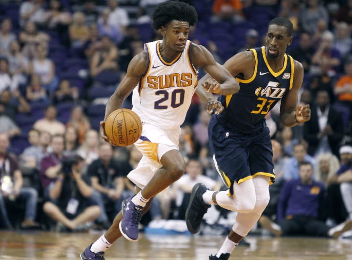 Josh Jackson (vlevo) nezvládl své emoce. 