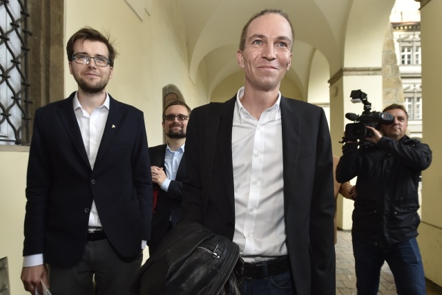 Předseda Pirátů Ivan Bartoš a Jakub Michálek. 