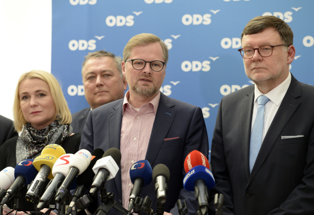 Zleva: Jana Černochová, Ivan Adamec, Petr Fiala, Zbyněk Stanjura. 