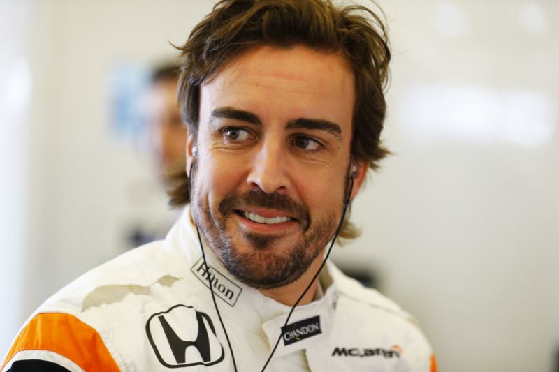 Závodník formule 1 Fernando Alonso zkusí vytrvalostní závod v Daytoně.