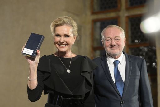 Helena Vondráčková a Luděk Sobota.