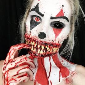 Halloween je neodmyslitelně spojen se strašidelnými maskami.