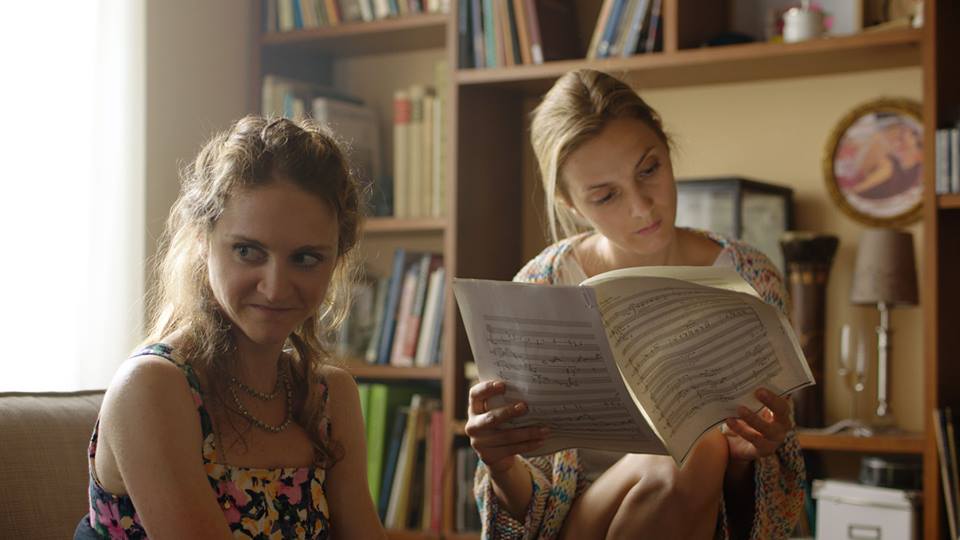 Na snímku z filmu Miroslava Krobota Kvarteto herečky Pavlína Štorková (vlevo) a Barbora Poláková.