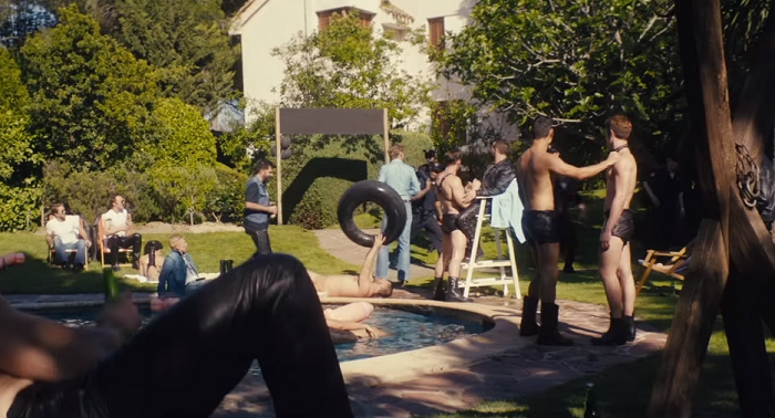 Snímek ze skandinávského filmu Tom of Finland (2017). Snímek ze skandinávského filmu Tom of Finland (2017).