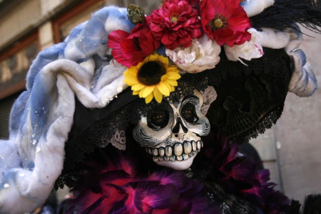 Symbol mexických oslav, figurína Catrina.