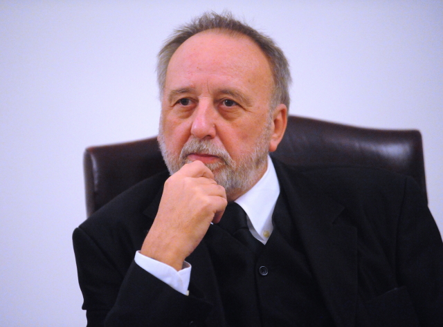Designér Karel Kobosil. Designér Karel Kobosil.