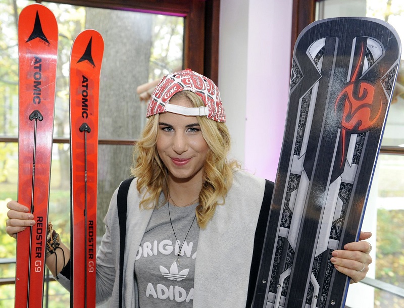 Česká lyžařka a snowboardistka Ester Ledecká na tiskové konferenci.