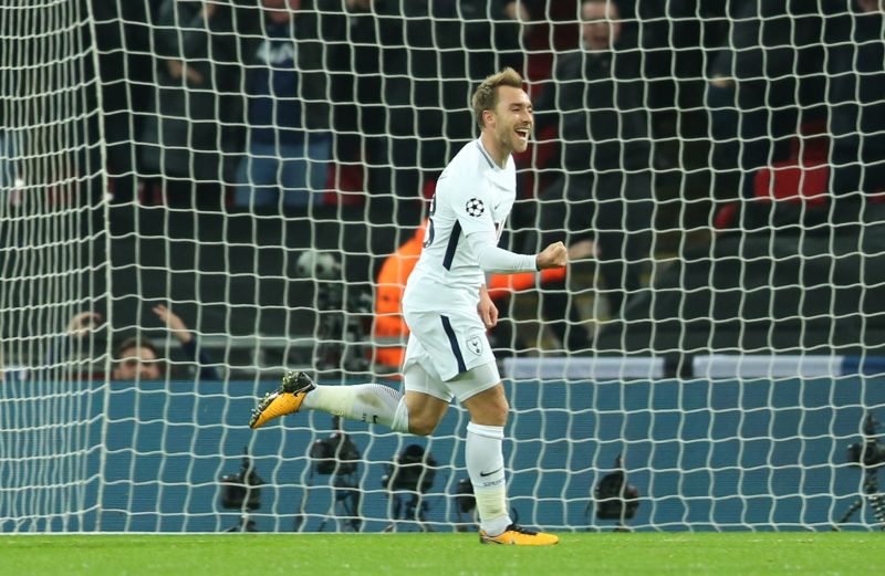Hráči Tottenhamu zdolali Real Madrid a jsou v osmifinále. Hráči Tottenhamu zdolali Real Madrid a jsou v osmifinále.