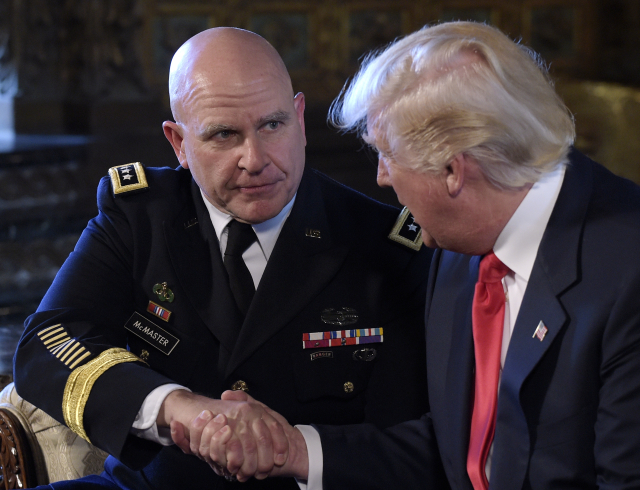 Prezidentův hlavní bezpečnostní poradce Herbert McMaster.