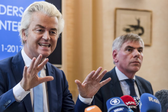 Geert Wilders (vlevo) a Filip De Winter. Geert Wilders (vlevo) a Filip De Winter.