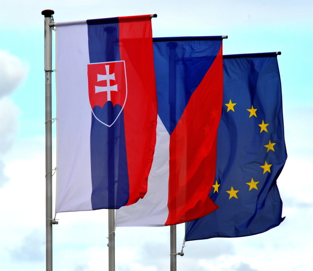 Analytici srovnávají vývoj ekonomické úrovně České republiky a Slovenska.