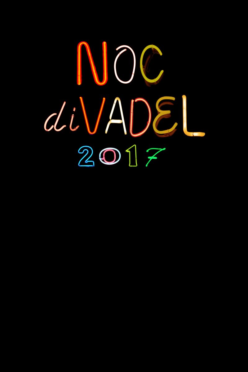 Vizuál Noci divadel pro rok 2017.