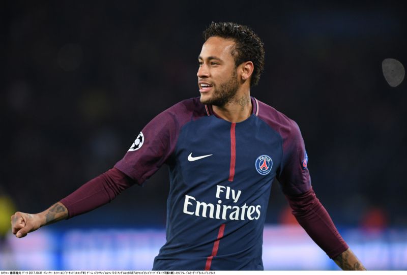 Neymar sice na hřišti září, mimo něj však situace zrovna ideální není. Neymar sice na hřišti září, mimo něj však situace zrovna ideální není.