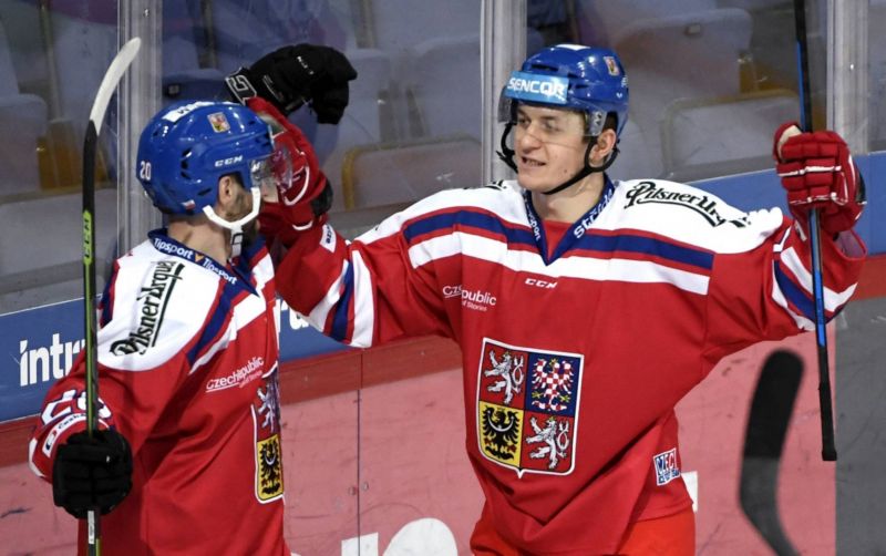 Lukáš Radil obléká nejen reprezentační dres, ale především trikot Spartaku Moskva. I proto se na duel s Rusy těší. 
