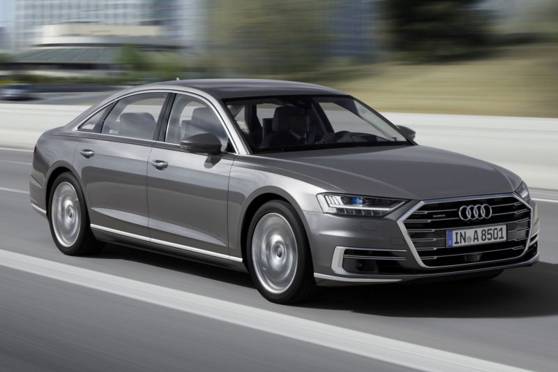 Čtvrtá generace Audi A8.