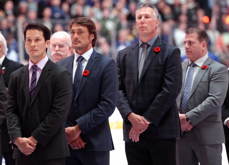 Paul Kariya, Teemu Selänne, Dave Andreychuk a Mark Recchi při uvedení do síně slávy.