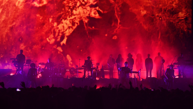 Koncert skupiny Gorillaz v Praze.