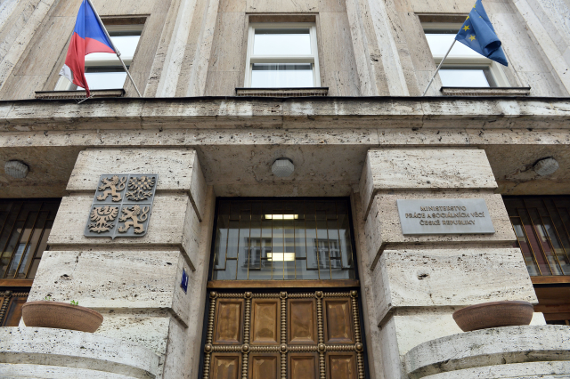 Sídlo ministerstva práce a sociálních věcí.