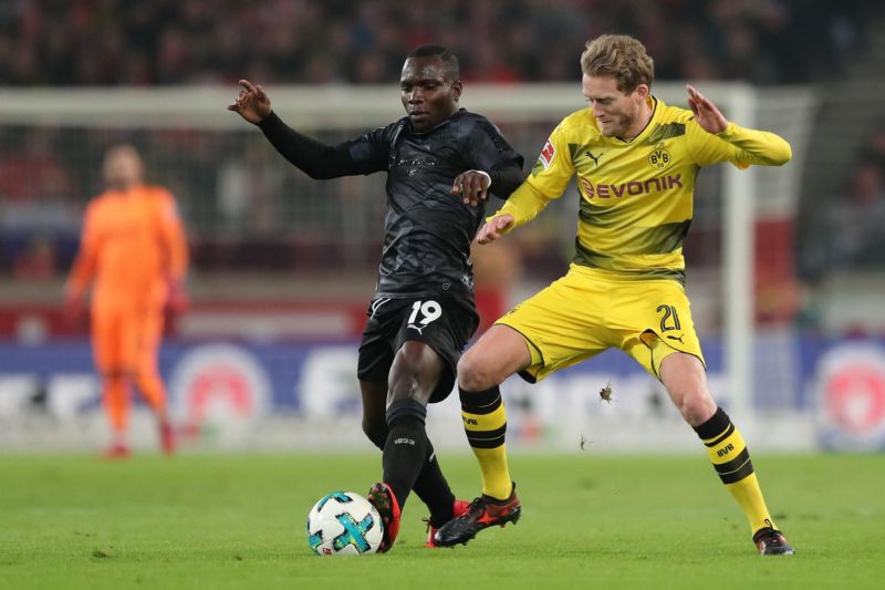 Dortmundští fotbalisté opět ztratili, tentokrát na půdě Stuttgartu.