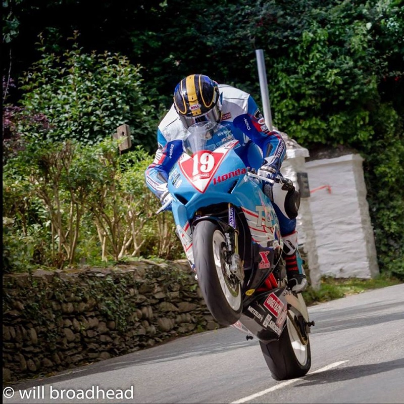 Brit Daniel Hegarty zemřel na následky havárie při Velké ceny Macca.