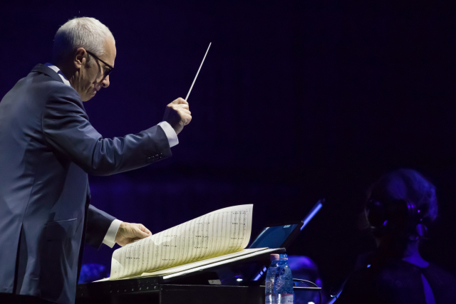 Americký skladatel filmové hudby James Newton Howard.