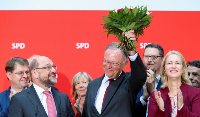 Členové strany SPD, Martin Schulz druhý zleva.