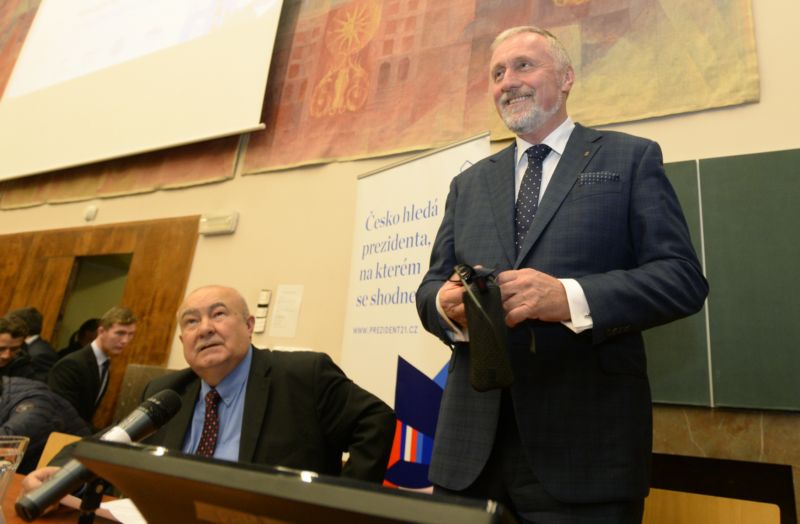Zleva Petr Hannig a Mirek Topolánek.