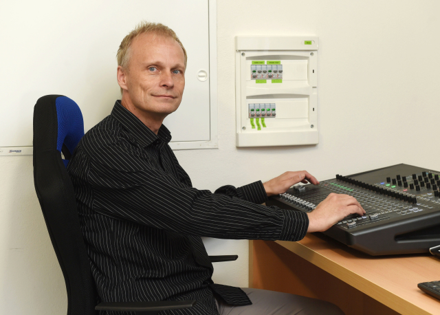 Zvukař Jaroslav Hensl.
