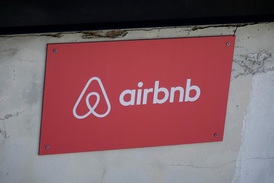 Airbnb logo.