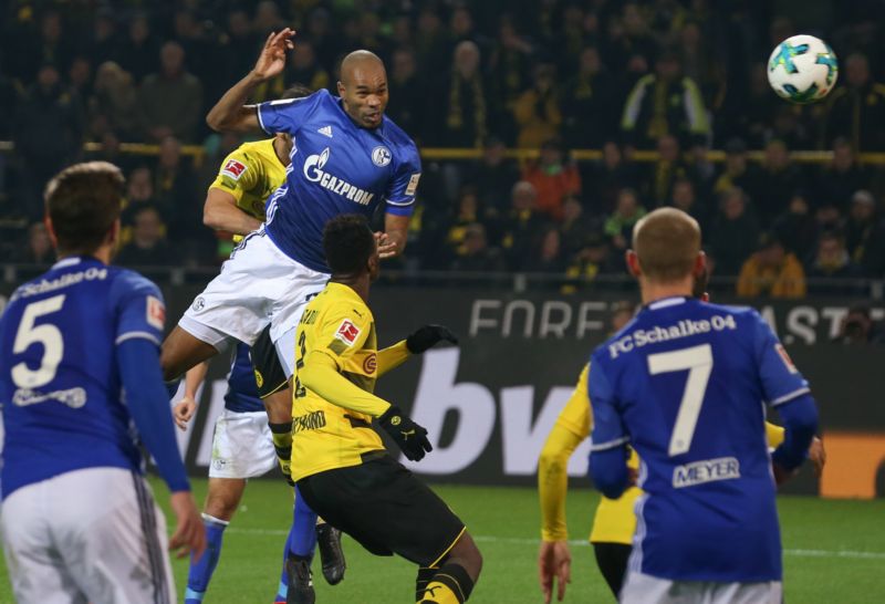 Fotbalisté Schalke stáhli čtyřbrankové manko.
