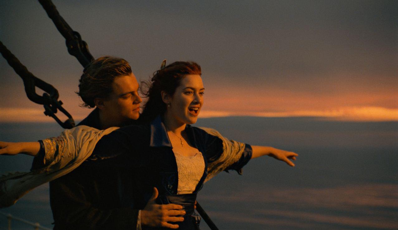 Kate Winsletová a Leonardo DiCaprio ve filmu Titanic.