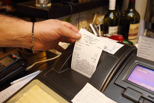 EET začala platit 1. prosince 2016 pro restaurace a ubytování.